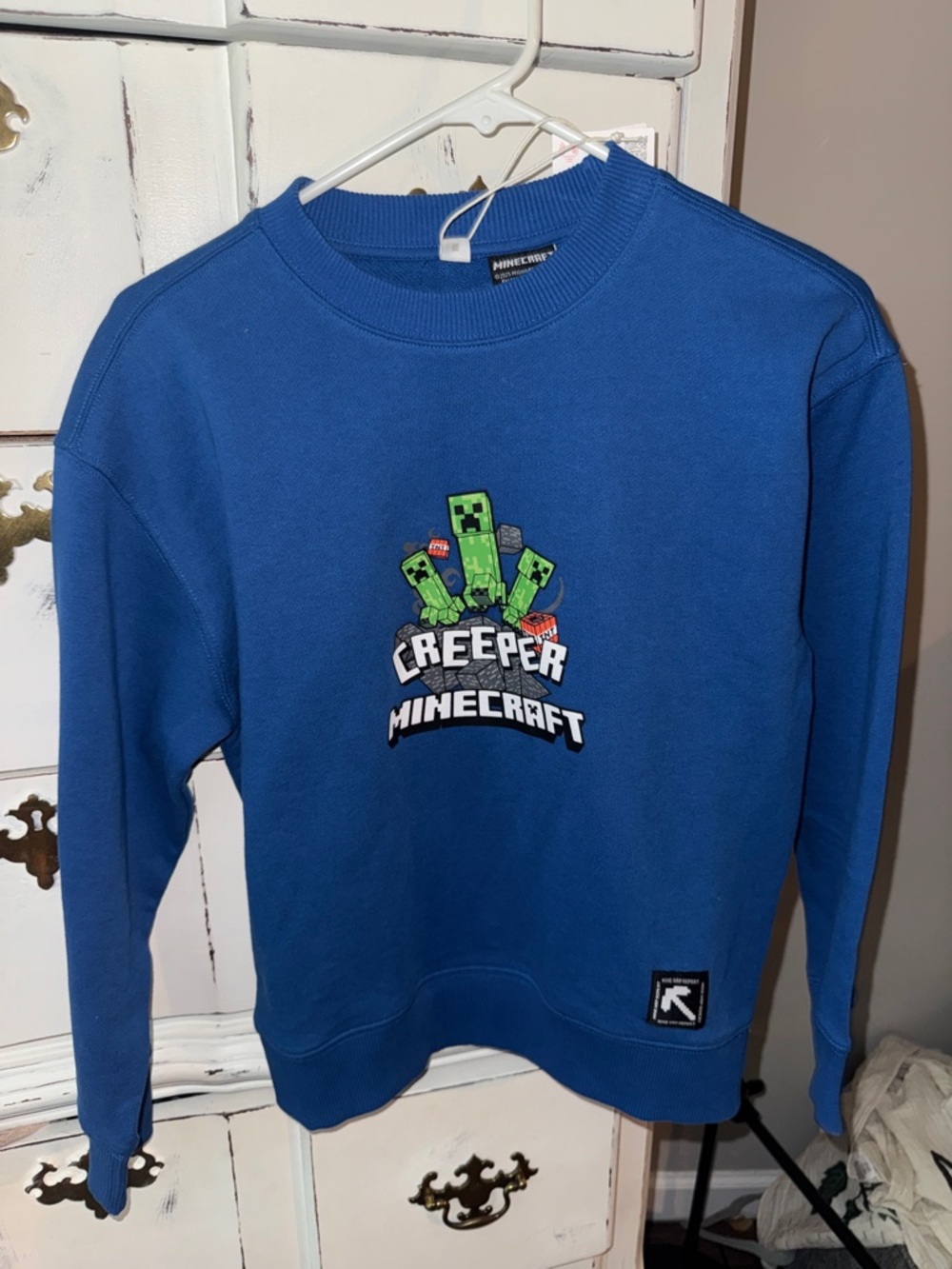 Minecraft Creeper Crewneck Sweatshirt - Blue NWT